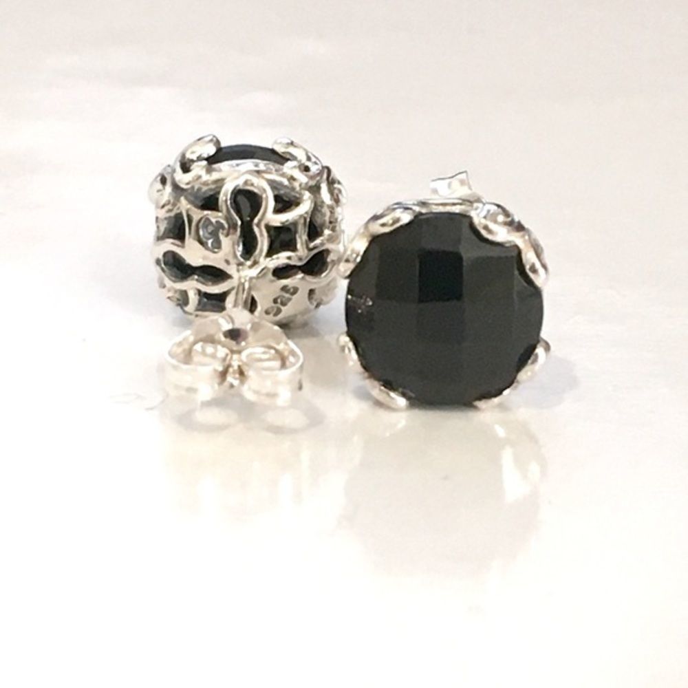 SAMUEL B. Sterling Silver 925 Round Cut Black Spinel Faceted Stud Earrings